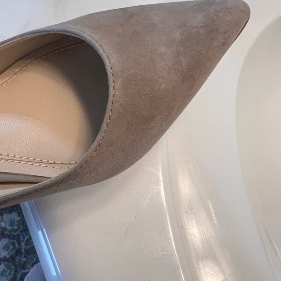 Lewisa Pointed Toe Pump - light neutral 
Marc Fisher LTD - Picture 6 of 6